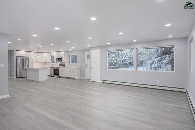 1185 LAKE DRIVE, North Pole, AK 99705