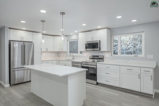 1185 LAKE DRIVE, North Pole, AK 99705