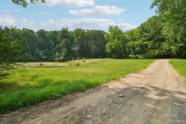 777 S Brandt Road, Ortonville, MI 48462