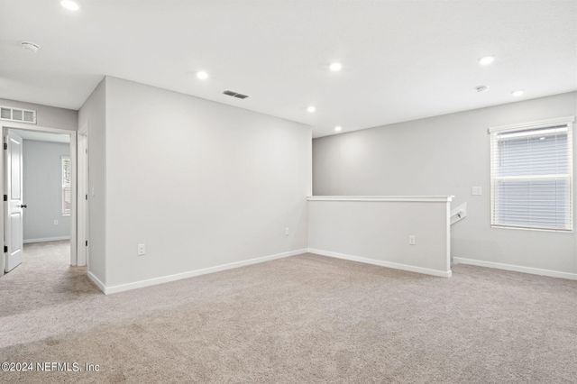 14710 CASHEW Avenue, Jacksonville, FL 32218