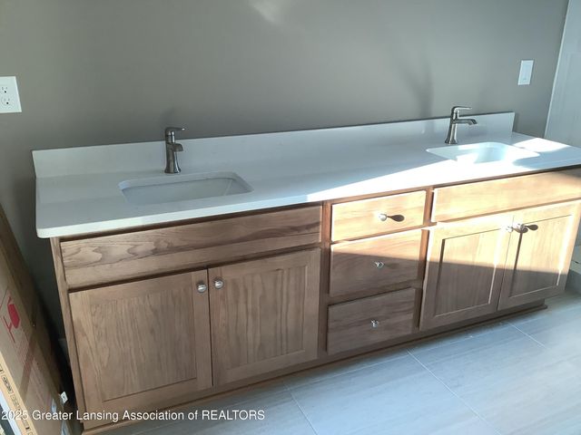 11625 Murano Drive 63, Dewitt, MI 48820