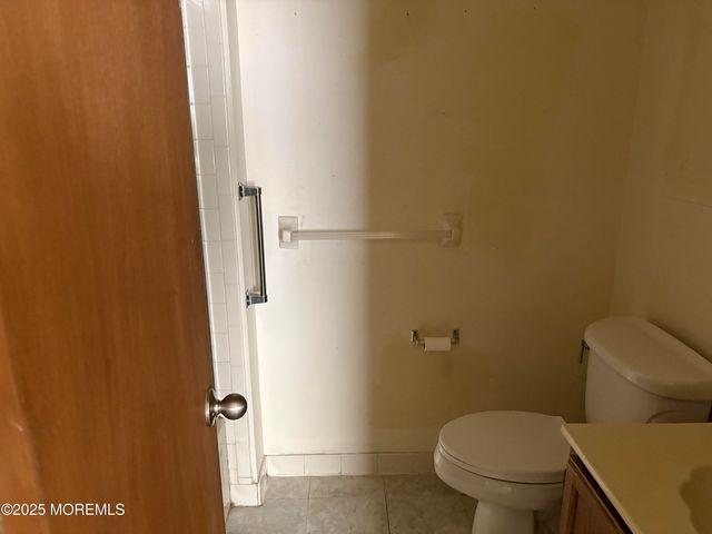 55 Selkirk Avenue, Toms River, NJ 08757