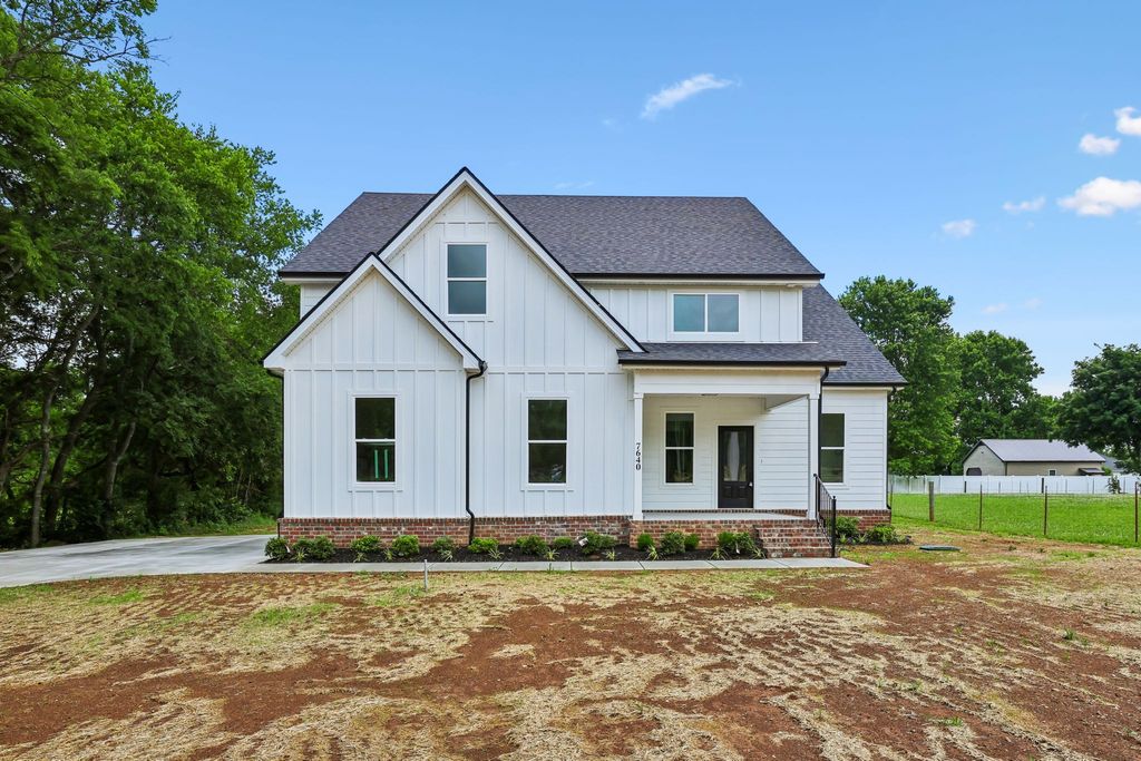 7640 Joe Rowlin Rd, Christiana, TN 37037