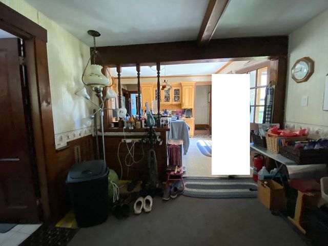 109 Brookfield Rd, Brimfield, MA 01010