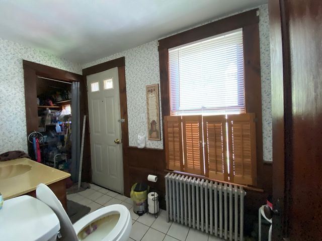 109 Brookfield Rd, Brimfield, MA 01010
