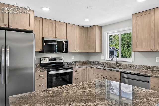 320 Cranbrook Circle, Colorado Springs, CO 80906
