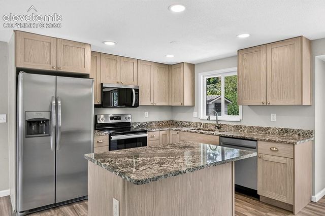 320 Cranbrook Circle, Colorado Springs, CO 80906
