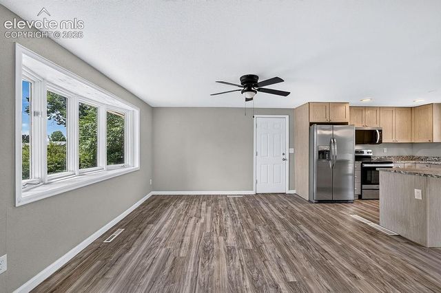 320 Cranbrook Circle, Colorado Springs, CO 80906
