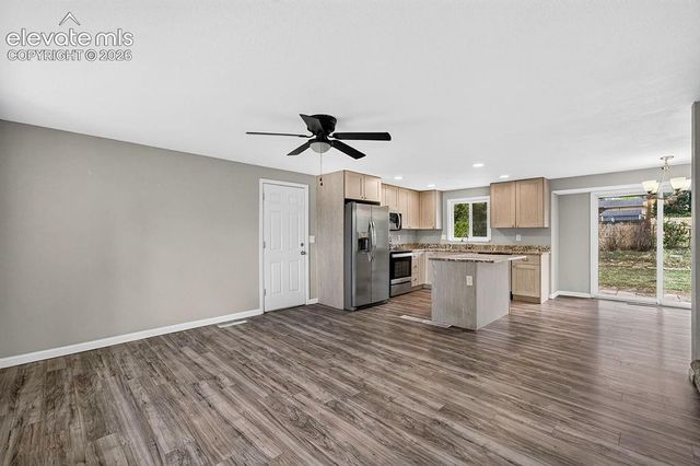 320 Cranbrook Circle, Colorado Springs, CO 80906