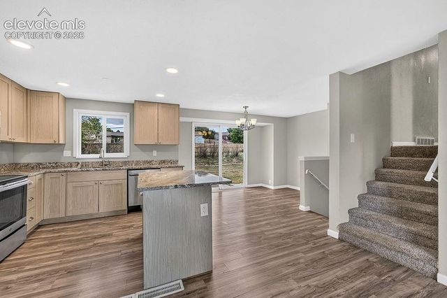 320 Cranbrook Circle, Colorado Springs, CO 80906