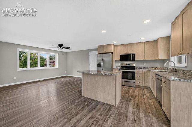 320 Cranbrook Circle, Colorado Springs, CO 80906
