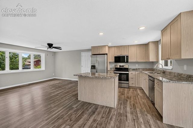 320 Cranbrook Circle, Colorado Springs, CO 80906