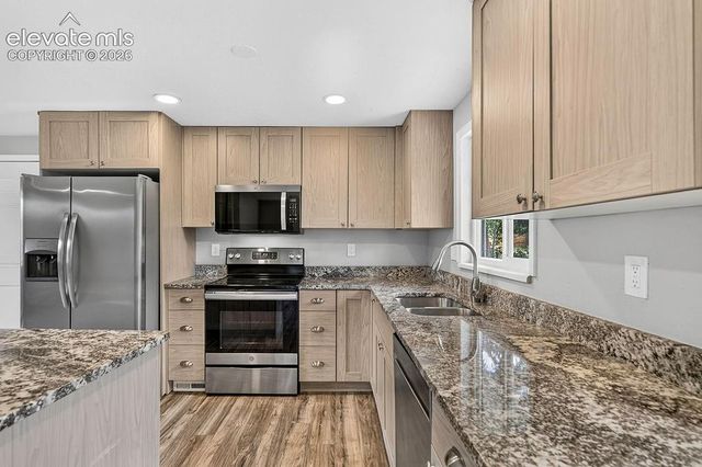 320 Cranbrook Circle, Colorado Springs, CO 80906