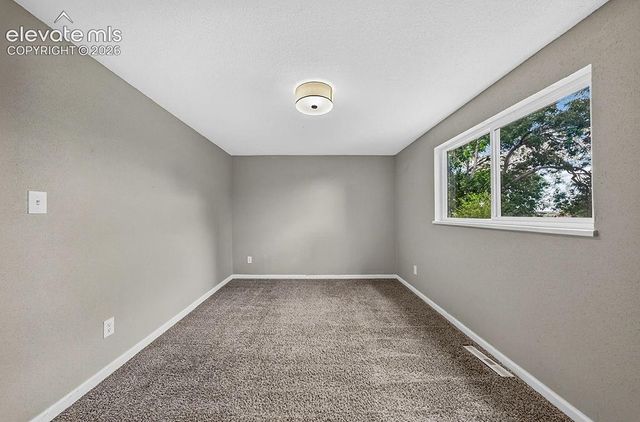 320 Cranbrook Circle, Colorado Springs, CO 80906