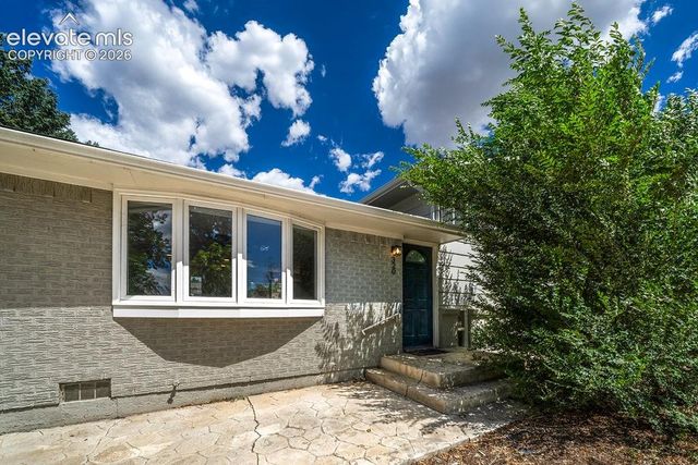 320 Cranbrook Circle, Colorado Springs, CO 80906