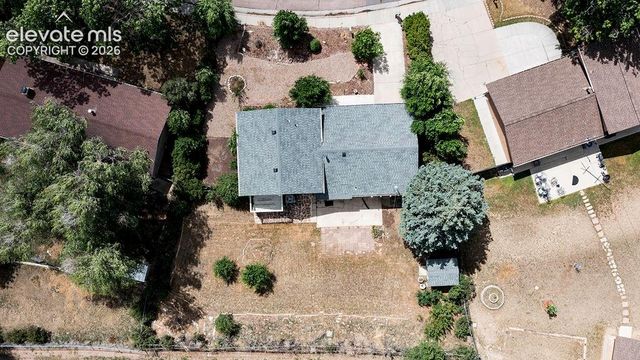 320 Cranbrook Circle, Colorado Springs, CO 80906