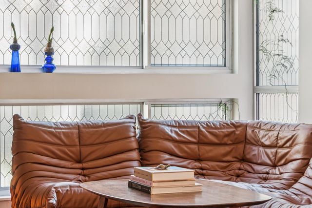 9 Ealing Ln, Oakland, CA 94608