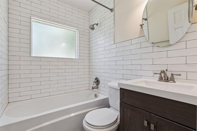 523 FERN STREET, Oviedo, FL 32765