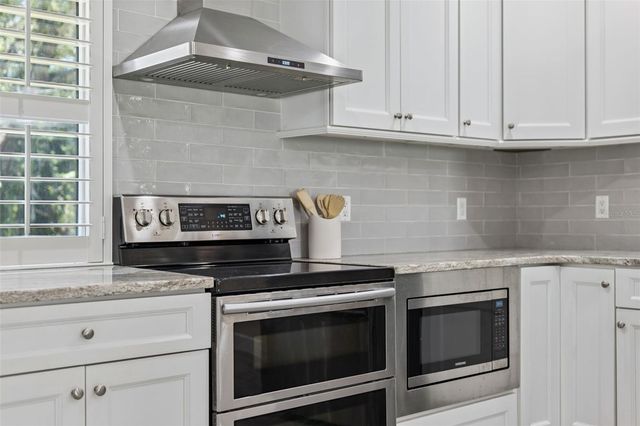 523 FERN STREET, Oviedo, FL 32765