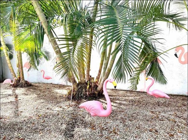 3232 NE 15th St, Pompano Beach, FL 33062