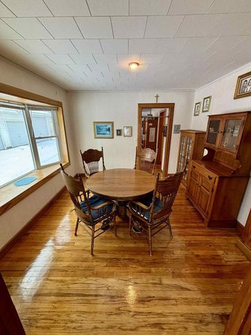 2305 Division Street N, North Saint Paul, MN 55109