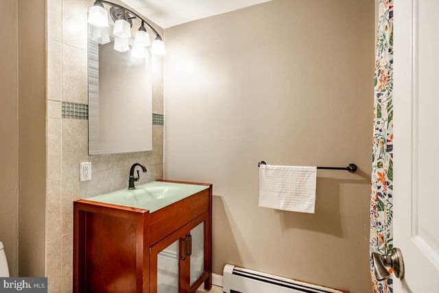 50 OAKLAND AVE, Lansdale, PA 19446