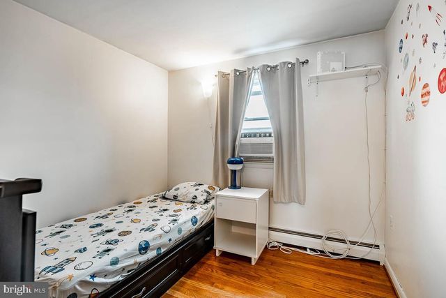 50 OAKLAND AVE, Lansdale, PA 19446