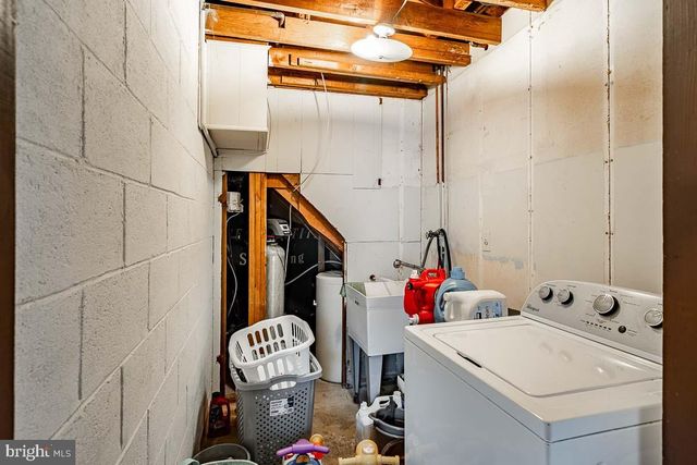 50 OAKLAND AVE, Lansdale, PA 19446