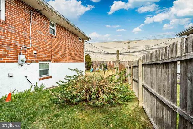 50 OAKLAND AVE, Lansdale, PA 19446