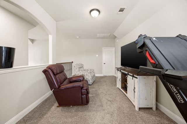 317 Thompson Drive, Van Alstyne, TX 75495