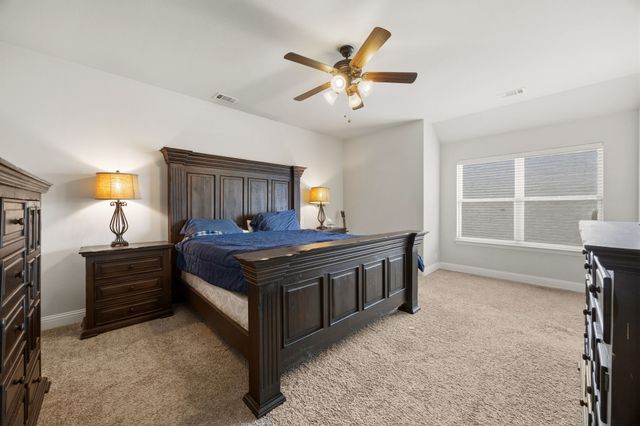 317 Thompson Drive, Van Alstyne, TX 75495