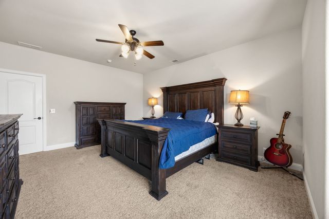 317 Thompson Drive, Van Alstyne, TX 75495