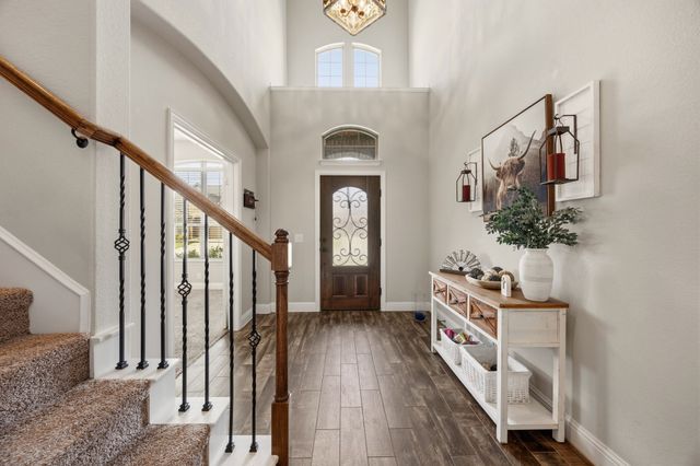 317 Thompson Drive, Van Alstyne, TX 75495