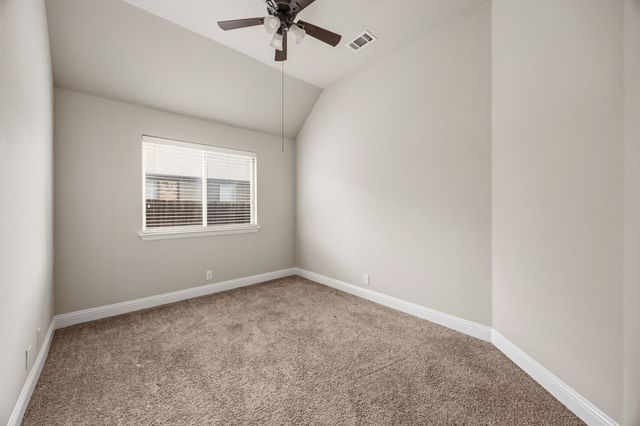 317 Thompson Drive, Van Alstyne, TX 75495