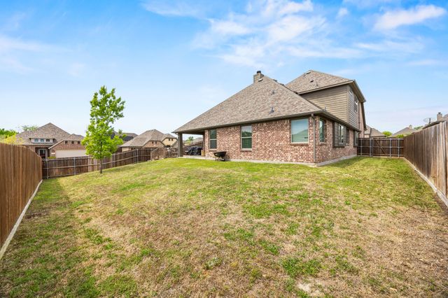 317 Thompson Drive, Van Alstyne, TX 75495