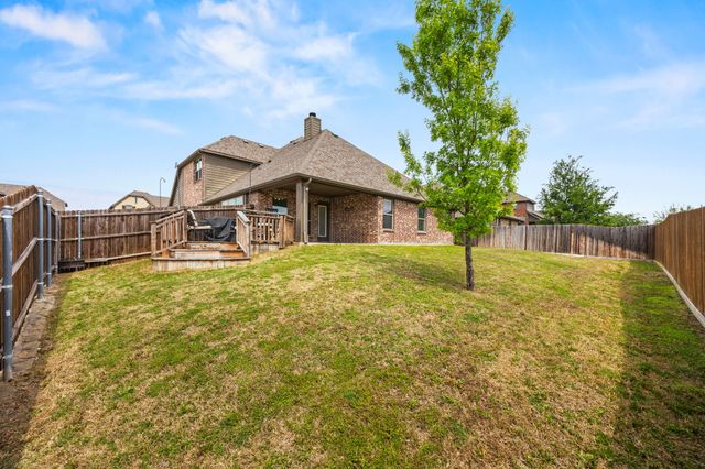 317 Thompson Drive, Van Alstyne, TX 75495