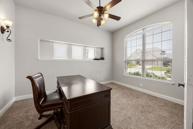 317 Thompson Drive, Van Alstyne, TX 75495