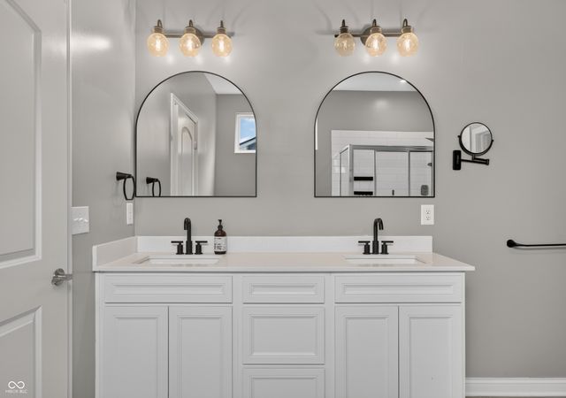 5806 Walkabout Way, Brownsburg, IN 46112