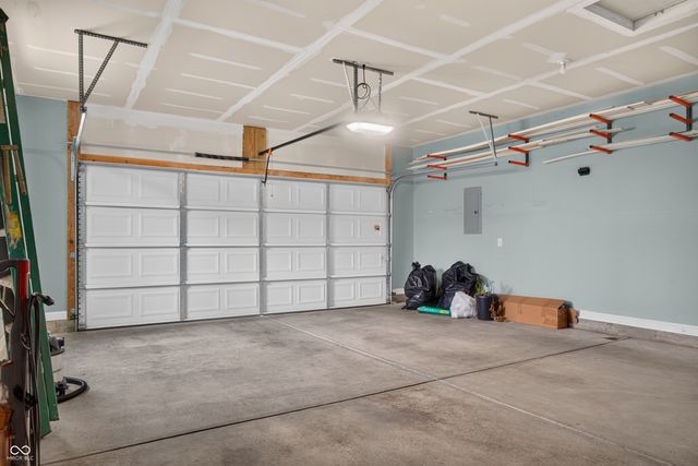 5806 Walkabout Way, Brownsburg, IN 46112