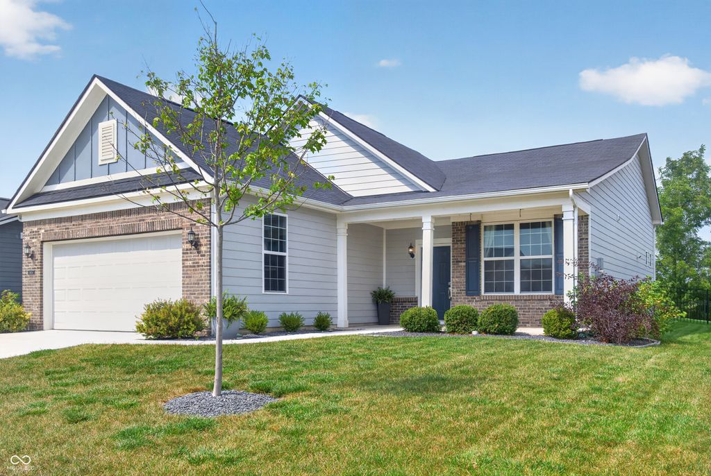 5806 Walkabout Way, Brownsburg, IN 46112