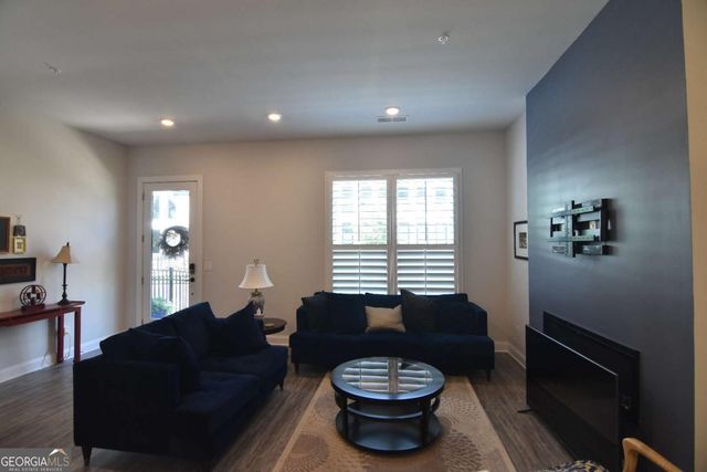 137 Pearl Street, Woodstock, GA 30188