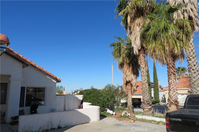 435 Questa Court, Palmdale, CA 93551