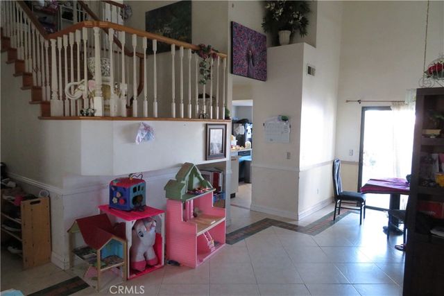 435 Questa Court, Palmdale, CA 93551
