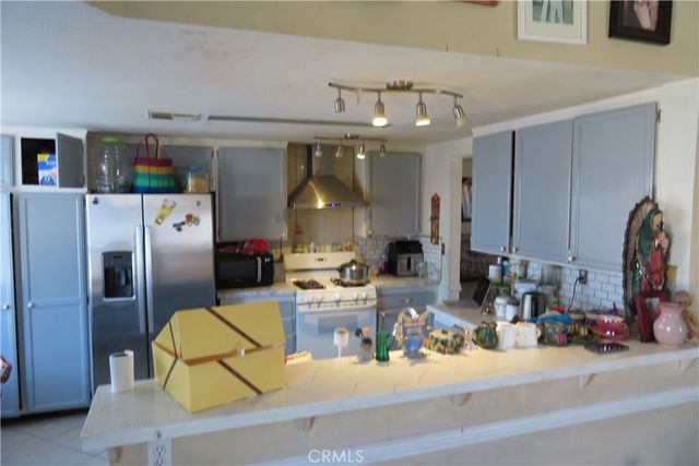 435 Questa Court, Palmdale, CA 93551