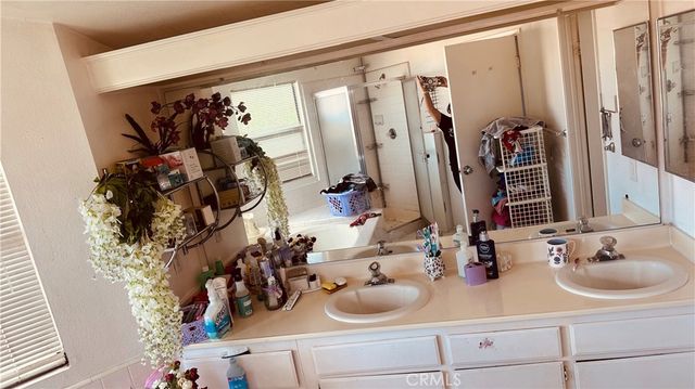 435 Questa Court, Palmdale, CA 93551