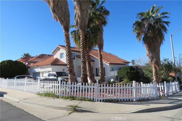 435 Questa Court, Palmdale, CA 93551