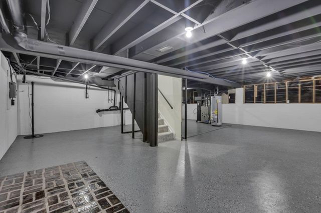 476 S State Street, Westerville, OH 43081