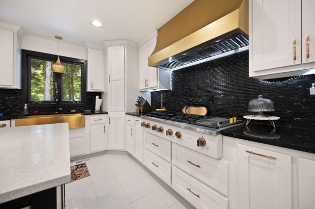 225 Spring Gate Drive, London, KY 40741