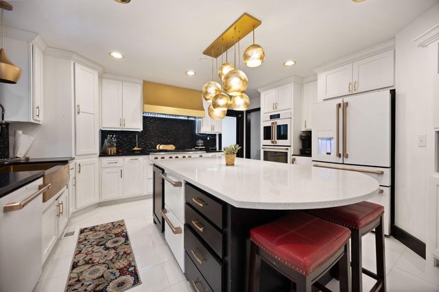 225 Spring Gate Drive, London, KY 40741