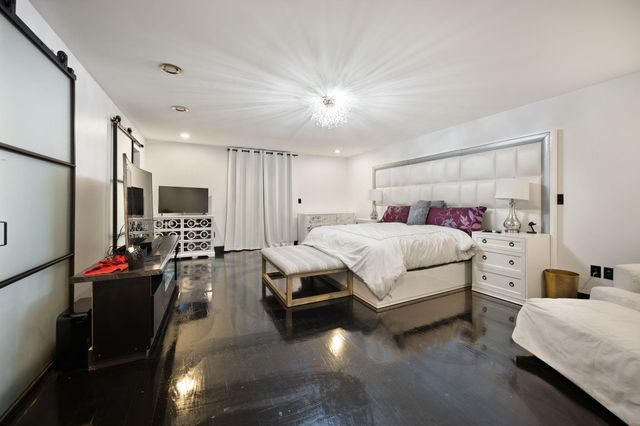 225 Spring Gate Drive, London, KY 40741